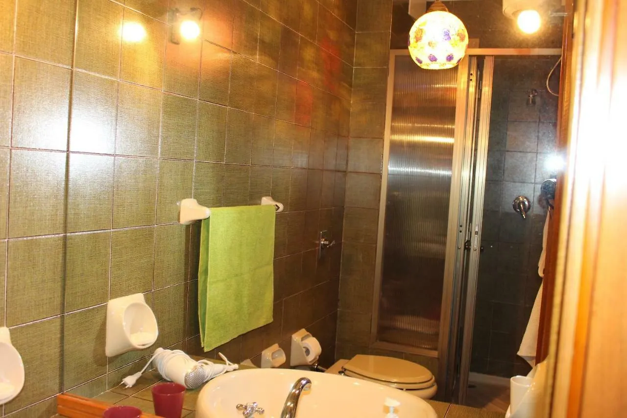 ** Bed & Breakfast B&B Pisani Palermo Italy